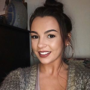 Meet your Posher, Victoria